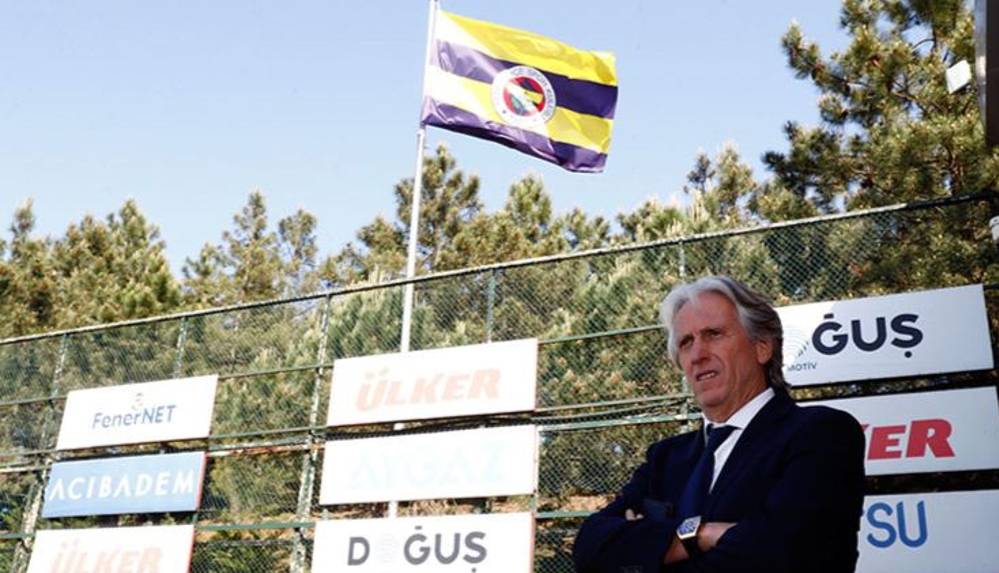 Fenerbahçe'de Jorge Jesus için imza töreni düzenleniyor