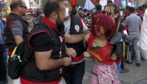 İzmir'de Gezi'nin yıldönümünde polis müdahalesi: 5 gözaltı