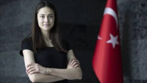 İYİ Parti'ye katılan İrem Yaman kimdir? İrem Yaman nereli, kaç yaşında? 3 İYİ Parti'ye katılan İrem Yaman kimdir? İrem Yaman nereli, kaç yaşında?