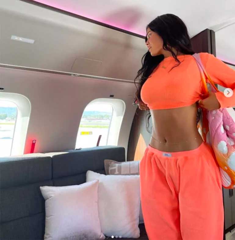 17 dakika için özel uçak kaldıran Kylie Jenner'a tepki: Tam zamanlı iklim suçlusu