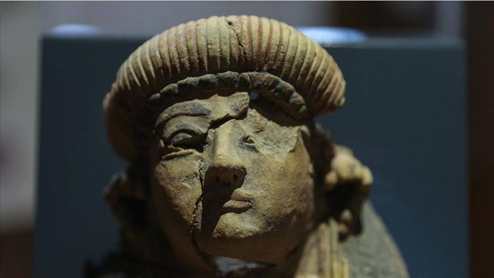 1930'lu yıllardan kalan Athena heykeli parçaları ziyarete açıldı