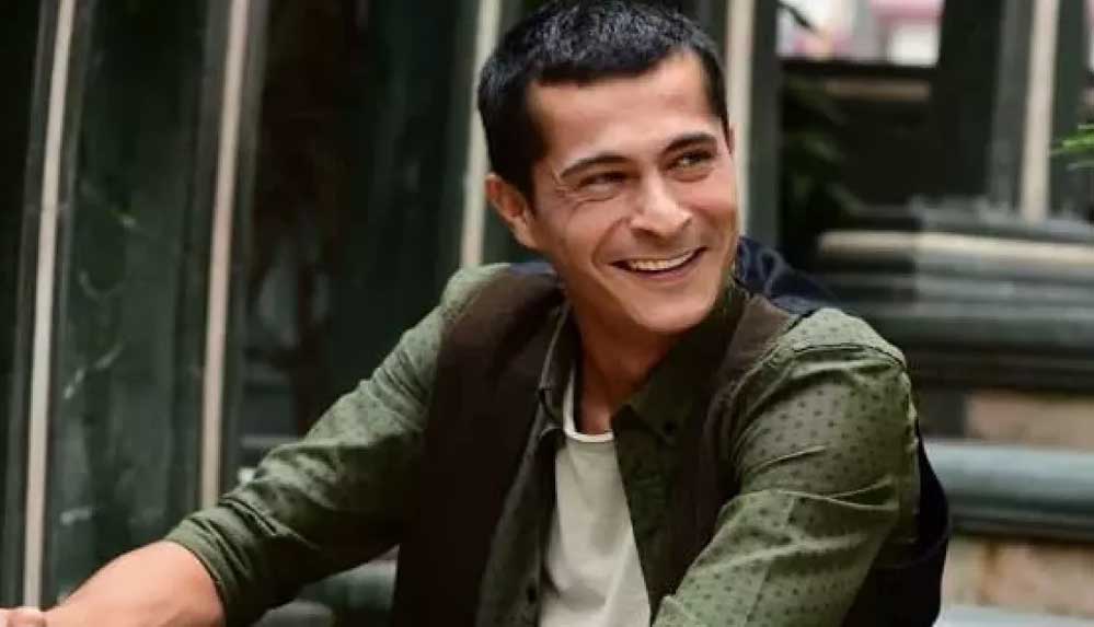 '49' filmi setinde korkunç kaza: İsmail Hacıoğlu'nun yüzünde fünye patladı 4 '49'-filmi-setinde-korkunç-kaza--İsmail-Hacıoğlu'nun-yüzünde-fünye-patladı