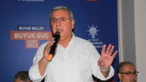 AKP'li Mehmet Metiner: Bazı AK Partili siyasetçiler 'parti devleti' algısı oluşturacak davranışlarıyla sadece AK Parti’ye zarar vermiş olmuyorlar
