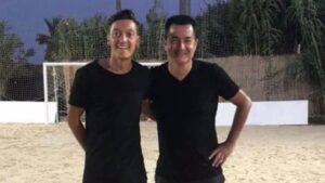 Acun Ilıcalı Mesut Özil hakkında açıklama yaptı