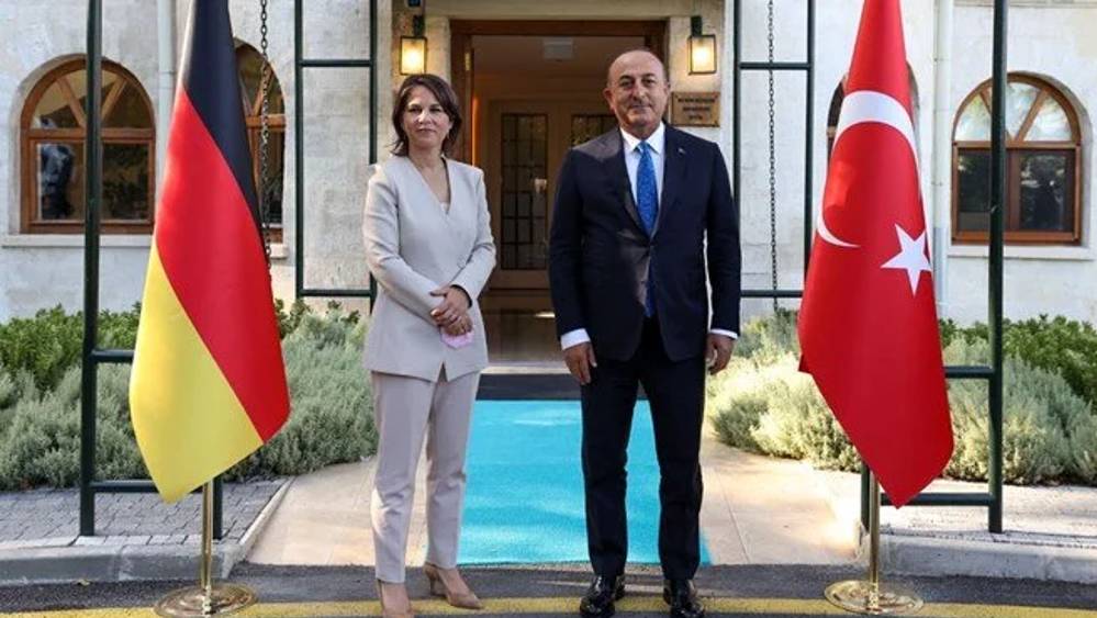 Bakan Çavuşoğlu: Kavala konusunu Türkiye aleyhine kullanıyorsunuz