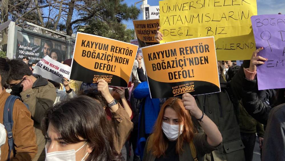 Boğaziçi Üniversitesi'nden öğrencilere tehdit Mezun kartlarınızı iptal ederiz!