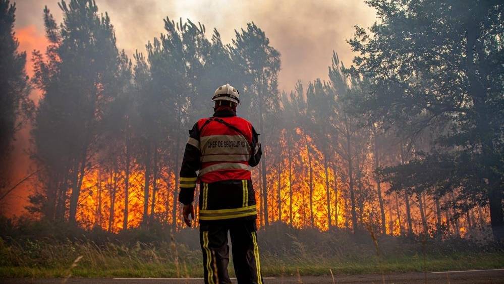 Fransa ve İspanya’da orman yangını yayılıyor! On binlerce kişi tahliye edildi