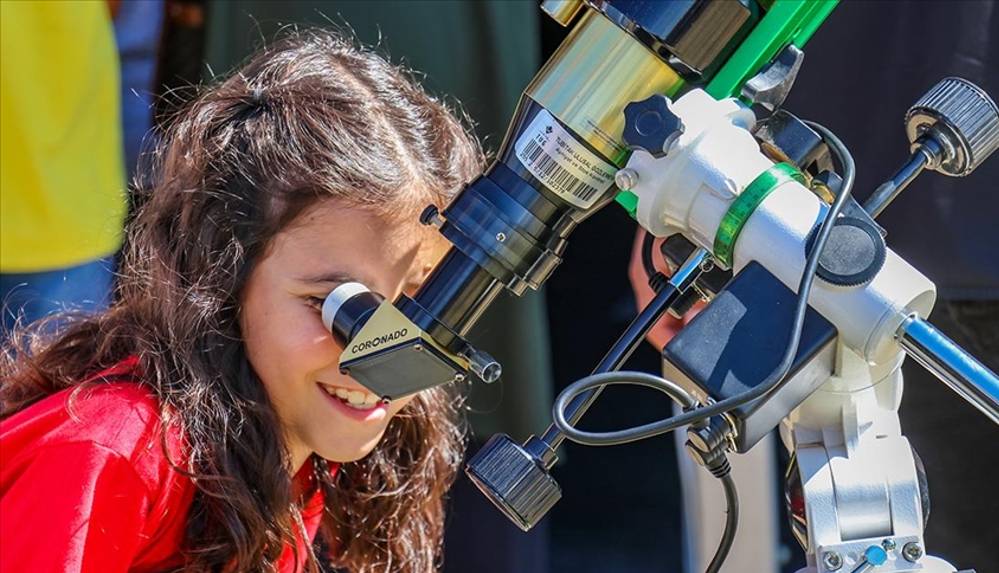 'Gökyüzü Gözlem Etkinliği' gökyüzü meraklılarını Van'da buluşturdu