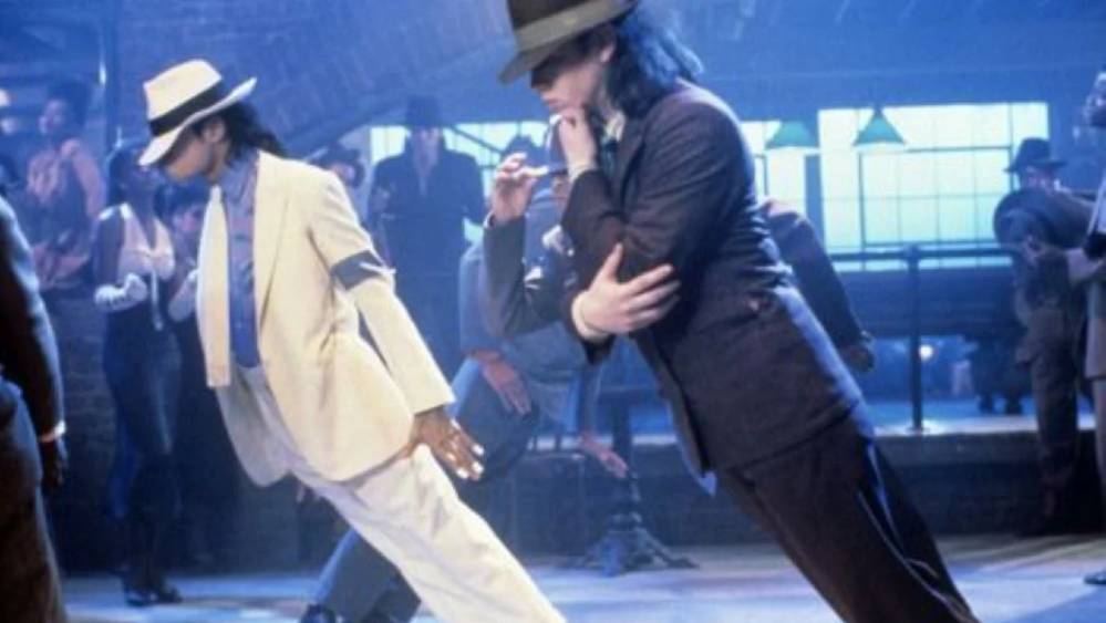 Michael Jackson'ın efsanevi dansçısı Bruno 'Pop N Taco' Falcon hayatını kaybetti 3 Michael Jackson'ın efsanevi dansçısı Bruno 'Pop N Taco' Falcon hayatını kaybetti