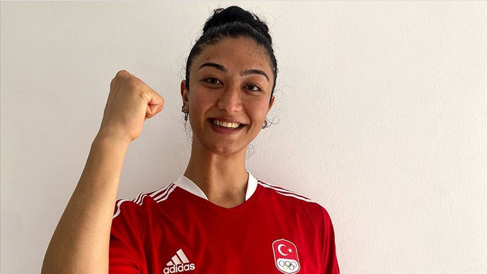 Milli tekvandocu Nafia Kuş altın madalya kazandı