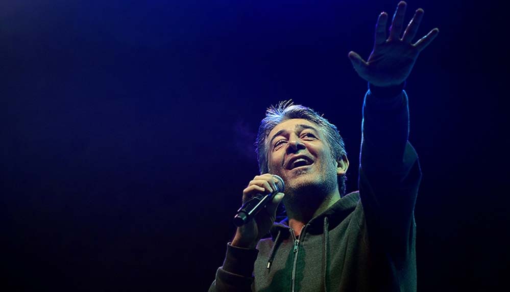 Müzik dünyasının 'kalbi yaralı' sanatçısı: Murat Göğebakan