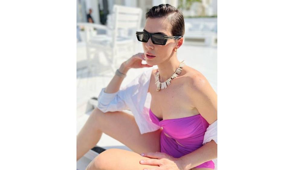 Ünlü güzellerden tatil kareleri