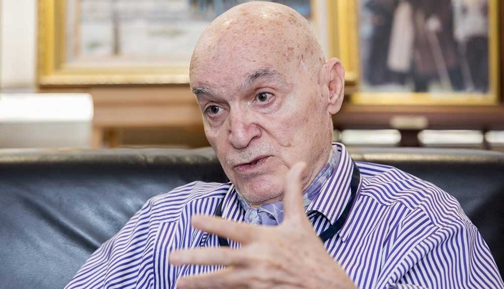 Yoğun-bakıma-kaldırılan-Hıncal-Uluç'tan-kötü-haber--Entübe-edildi