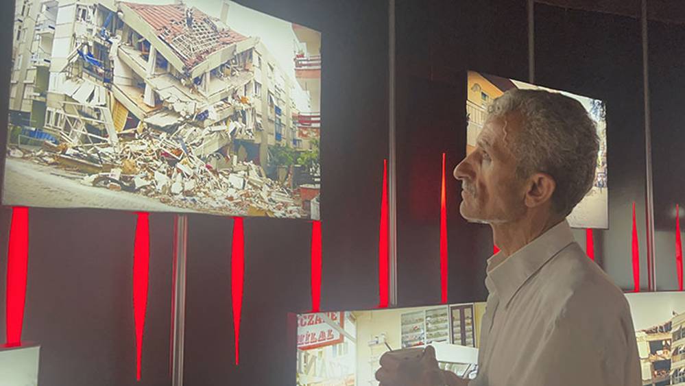 17 Ağustos 1999 depreminde hayatını kaybedenler yıldönümünde anıldı 5 17 Ağustos 1999 depreminde hayatını kaybedenler yıldönümünde anıldı