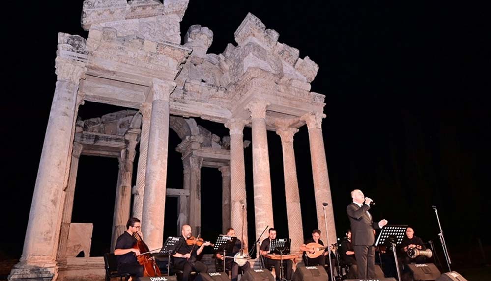 Aydın’da-Afrodisias-Kültür,-Sanat-ve-Tanıtım-Festivalinin-açılışı-yapıldı