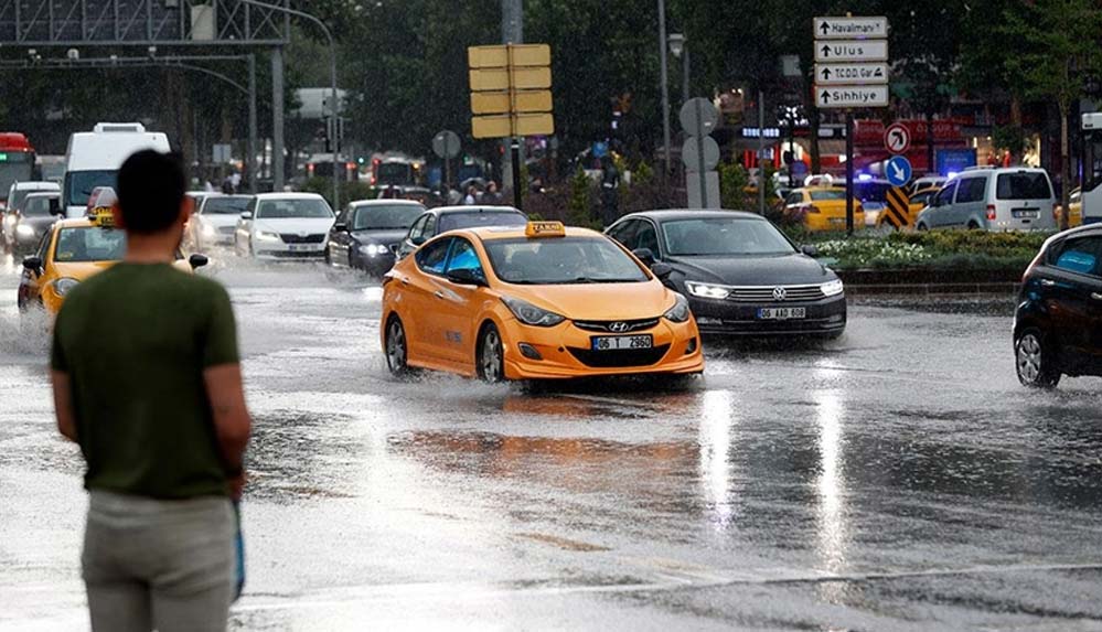 Meteorolojiden-gök-gürültülü-sağanak-uyarısı
