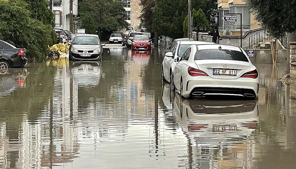 Meteorolojiden kuvvetli yağış uyarısı 4 _Meteorolojiden-kuvvetli-yağış-uyarısı-