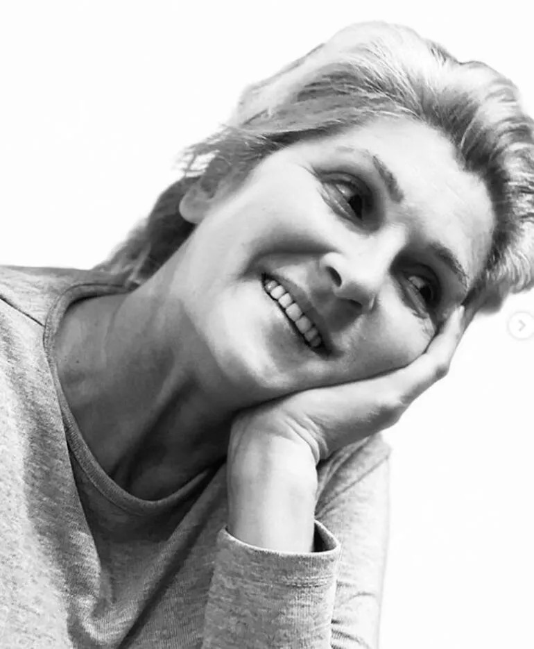 Arka Sıradakiler'in efsane oyuncusu Sinem Uslu annesine veda etti