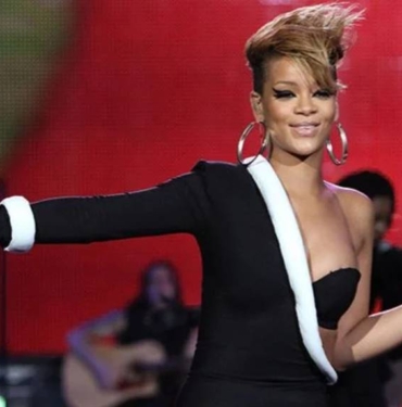 2023 Super Bowl'da Rihanna sahne alacak 8 2023 Super Bowl'da Rihanna sahne alacak