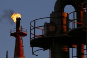 ABD stoklarındaki sürpriz düşüş, petroldeki toparlanmayı destekledi