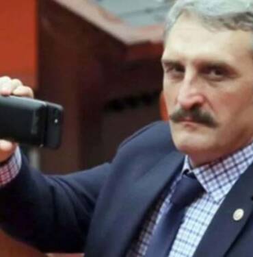 Ahmet-Hamdi-Çamlı'dan-Batılı-ülkelere--'Makine,-mühendislik;-siz-bu-işlerden-anlamazsınız'
