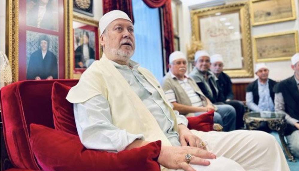 Ahmet Özhan Cerrahi tarikatının yeni şeyhi oldu