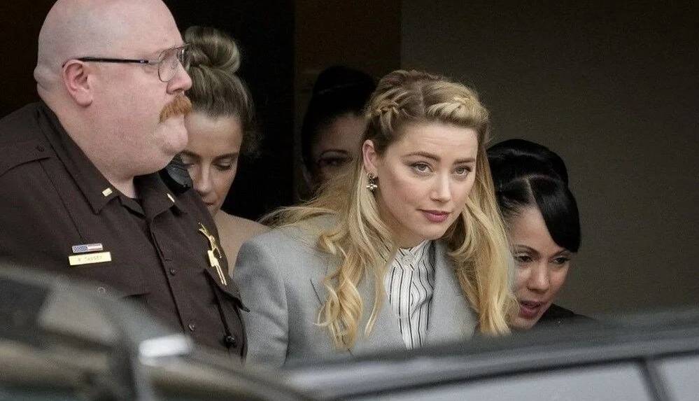 Amber Heard Johnny Depp'in tazminatını ödememek için alternatif yollara başvuruyor