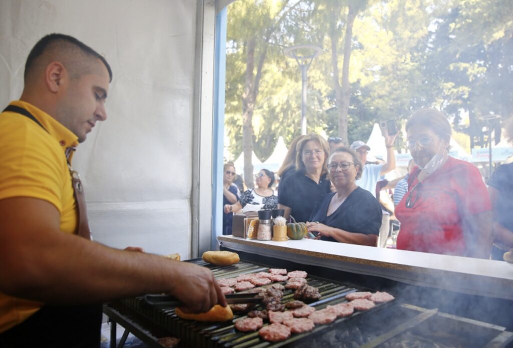 Antalya 1. Uluslararası Food Fest Gastronomi Festivali sürüyor