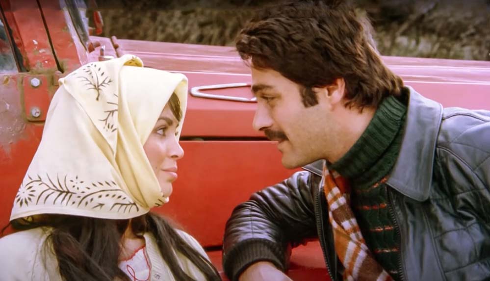 En sevilen Türk filmi 'Selvi Boylum Al Yazmalım' İşte en sevilen 10 Türk filmi