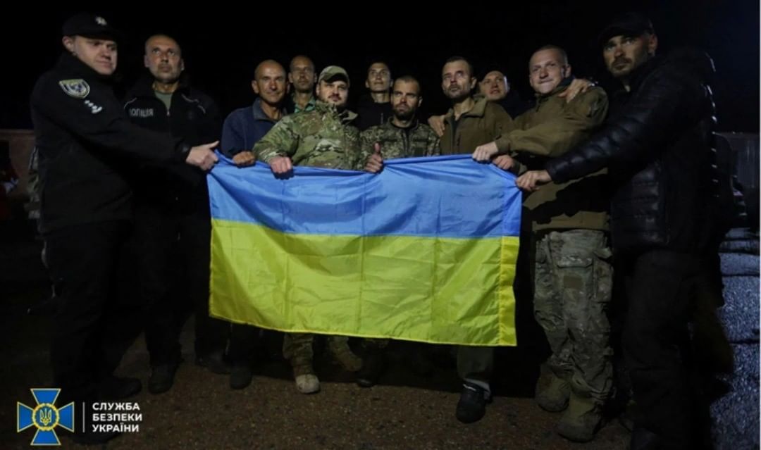 Azov komutanları Türkiye'de ellerini kollarını sallayarak gezebilecek