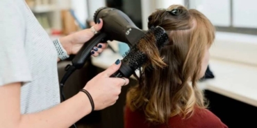 Berber, kuaför ve güzellik salonlarının haftanın bir günü kapalı olması uygulaması1 Ocak 2023'e ertelendi