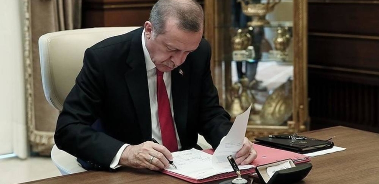 Cumhurbaşkanı Erdoğan 17 üniversiteye rektör atadı