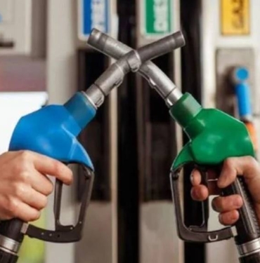 Akaryakıtta zam fırtınası devam ediyor: Benzin ve otogaza yine zam 10 Dolar petroldeki ateşi söndürdü Güncel benzin ve motorin fiyatları