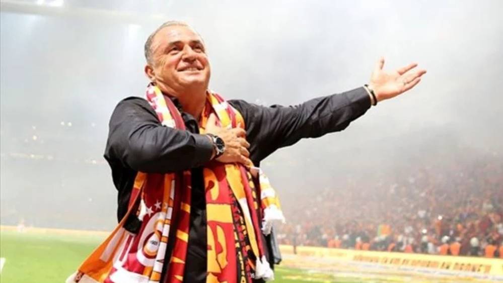 Dünyanın en prestijli spor ödüllerinden olan Golden Foot'tan Fatih Terim'e ödül!