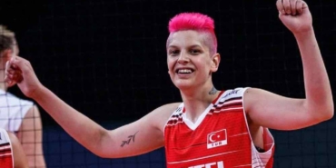 Ebrar Karakurt'un annesiyle ilk fotoğraf