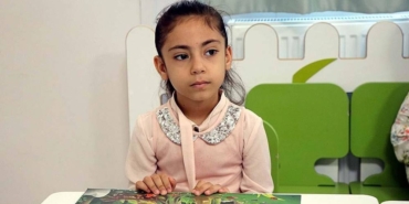 Elazığ depreminden 24 saat sonra enkazdan çıkarılan Yüsra okullu oldu