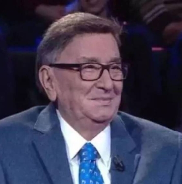 Eurovision'un sesi Bülend Özveren yoğun bakıma kaldırıldı 4 Eurovision'un sesi Bülend Özveren yoğun bakıma kaldırıldı