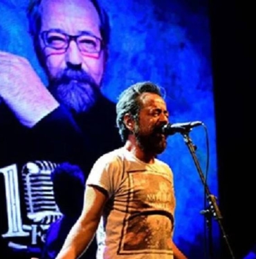 Feridun Düzağaç SMA hastaları için İzmir’de sahne alacak 10 Feridun Düzağaç SMA hastaları için İzmir’de sahne alacak