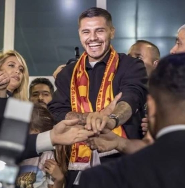 Galatasaray'la görüşmek için gelen Mauro Icardi'den özel istekler: 24 saat koruma, özel aşçı 2 Galatasaray'la görüşmek için gelen Mauro Icardi'den özel istekler 24 saat koruma, özel aşçı