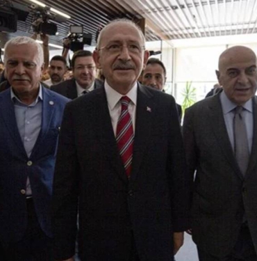 Gözler kritik görüşmede... Kılıçdaroğlu ve Akşener bir arada 10 Gözler kritik görüşmede... Kılıçdaroğlu ve Akşener bir arada