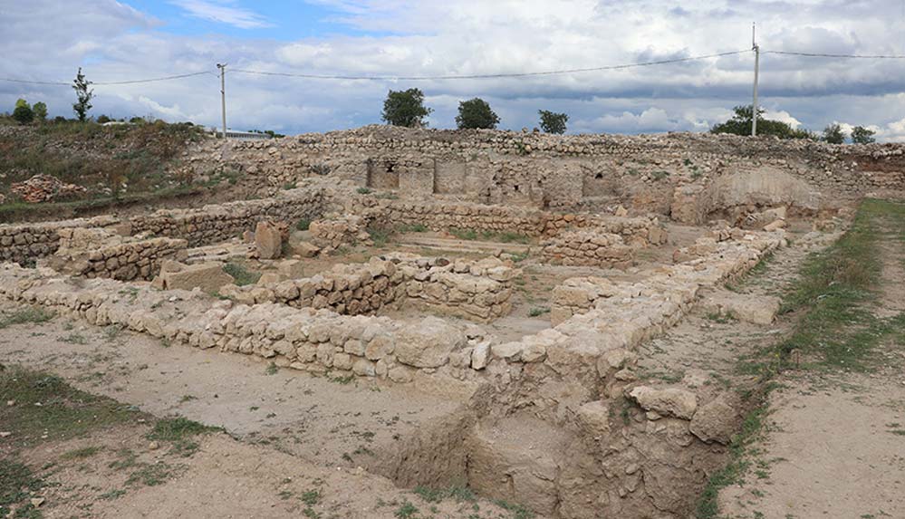 Hadrianaupolis'te 'Asklepios' varlığına işaret eden 1800 yıllık yazıt bulundu