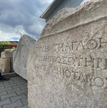 Hadrianaupolis'te-'Asklepios'-varlığına-işaret-eden-1800-yıllık-yazıt-bulundu