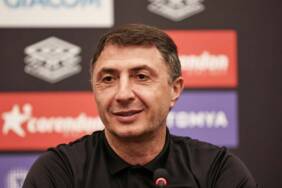 Hull-City,-Şota-Arveladze-ile-yollarını-ayırdı