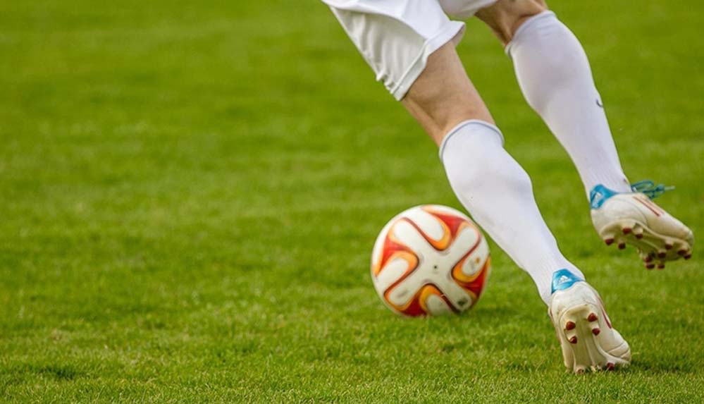 İngiltere-Kraliçesi-2.-Elizabeth'in-ölümü-nedeniyle-ülkedeki-futbol-maçları-erteledi