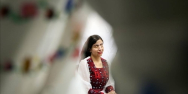 İranlı modacı asit saldırısına uğrayan kadınları model olarak çalıştırıyor