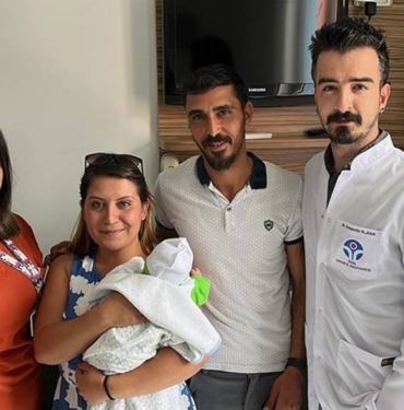 Isparta'da 830 gram doğan bebek, 91 gün sonra 3 kilo 120 gram olarak taburcu edildi 4 Isparta'da 830 gram doğan bebek, 91 gün sonra 3 kilo 120 gram olarak taburcu edildi
