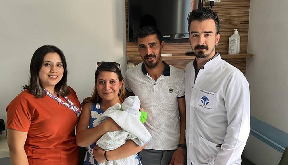 Isparta'da 830 gram doğan bebek, 91 gün sonra 3 kilo 120 gram olarak taburcu edildi