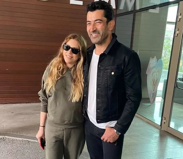 Kenan İmirzalıoğlu'ndan eşine övgü: Annelik Sinem'e çok yakıştı! 3 Kenan İmirzalıoğlu'ndan eşine övgü: Annelik Sinem'e çok yakıştı!