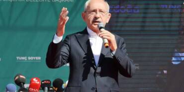 Kılıçdaroğlu-İzmir'de-işçilere-seslendi--'Lordların,-baronların-adamı-değilim.-Ben-sizin-yanınızdayım'