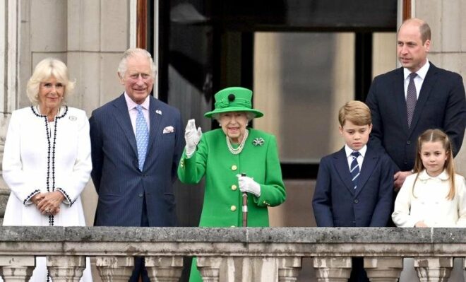 Kraliçe Elizabeth’in sağlığıyla ilgili korkutan açıklama